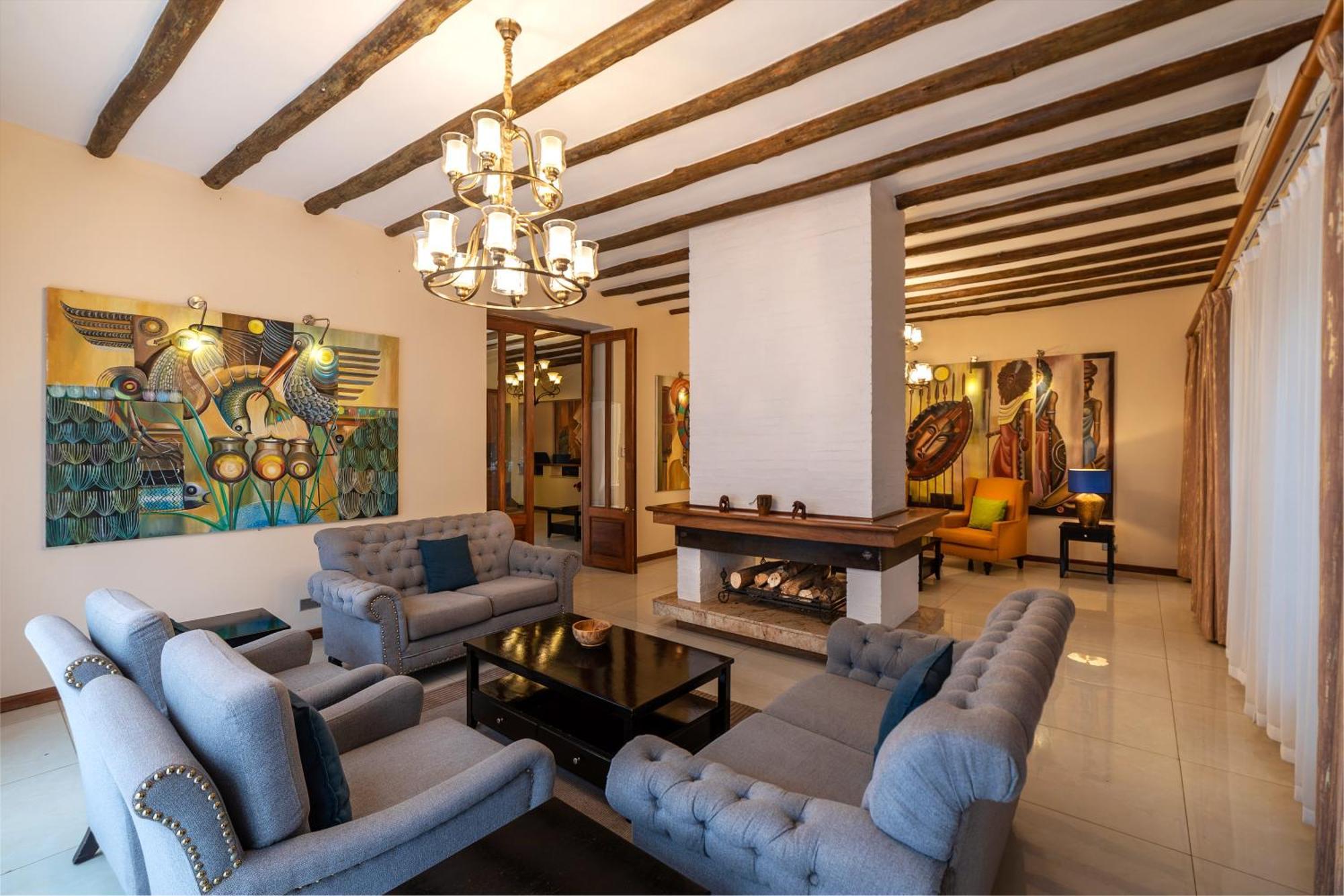 No 5 Boutique Hotel Limited Εντέμπε Εξωτερικό φωτογραφία